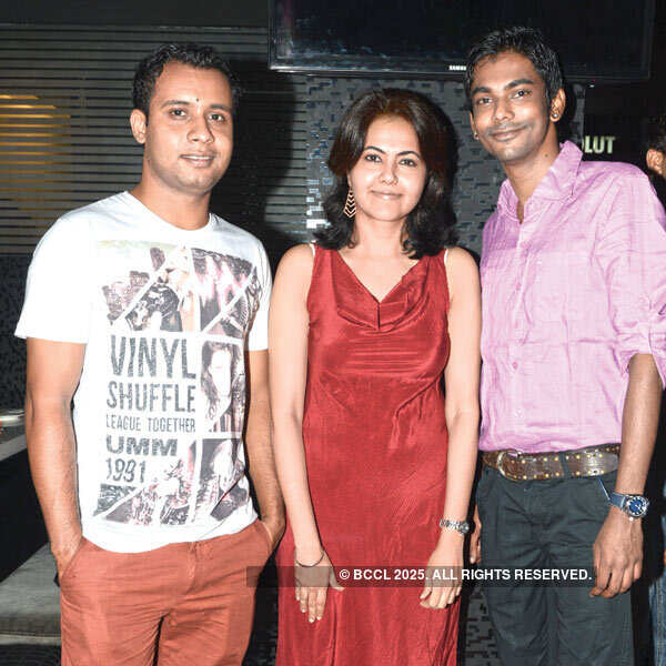 Get-together party at Pub Illusions