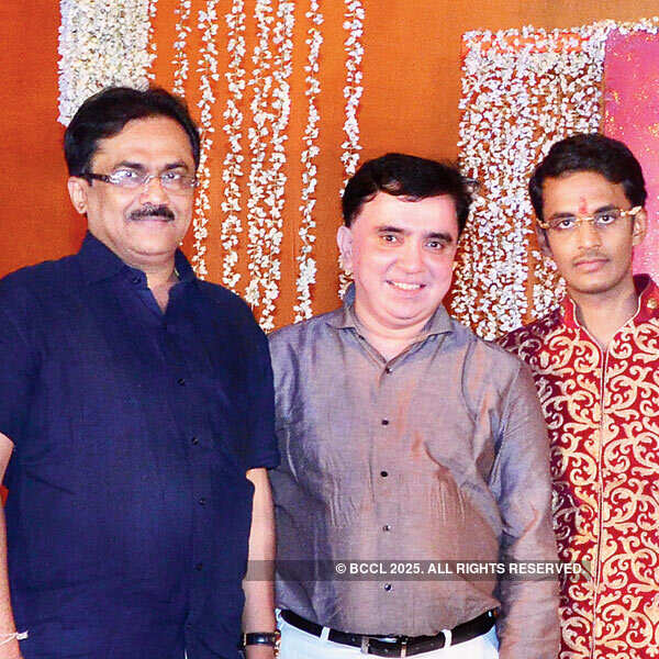 Sahil Vidhate and Radhika Guram's wedding party