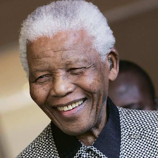 Nelson Mandela passes away
