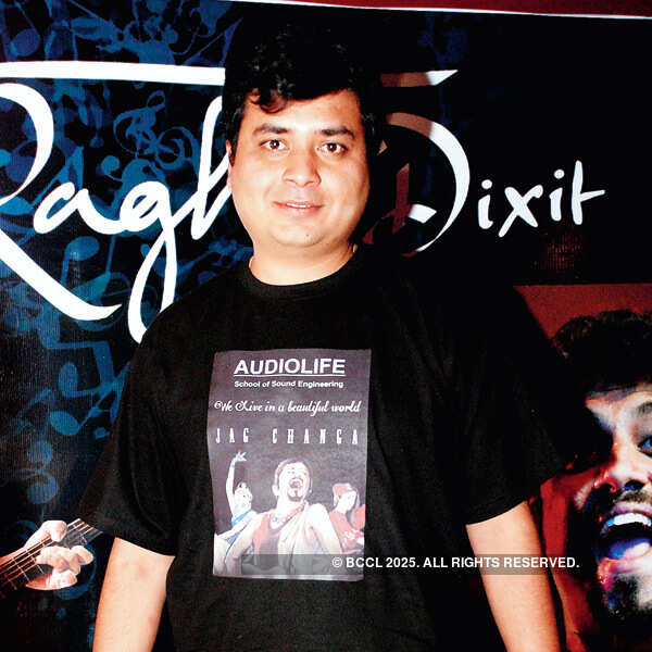 Raghu Dixit visits engineering college