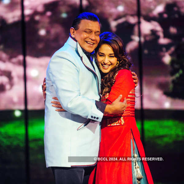 Salman Khan teaches contestants the latest dance steps from his film ... Did Season 4 Contestants