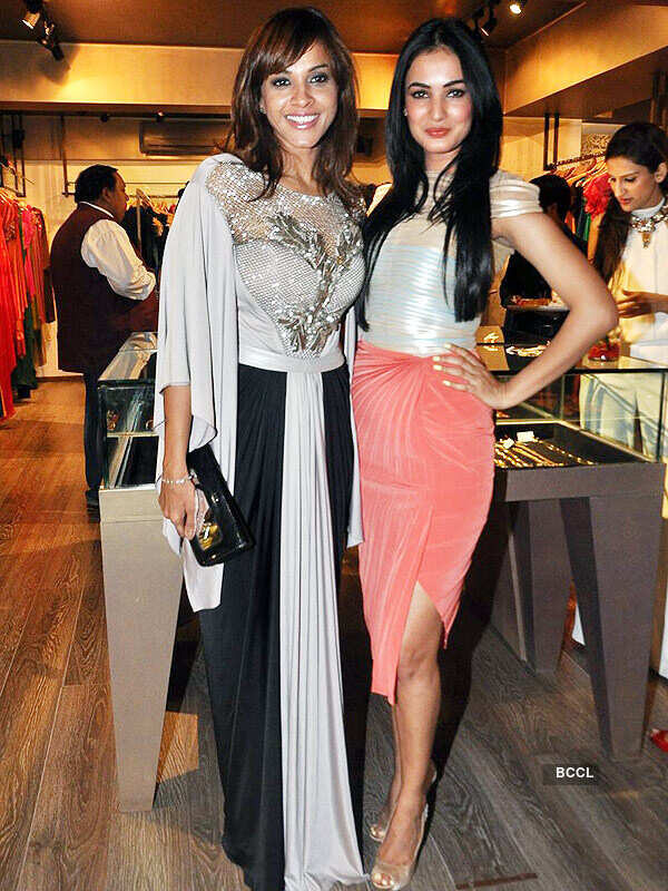 Amit Agarwal collection preview