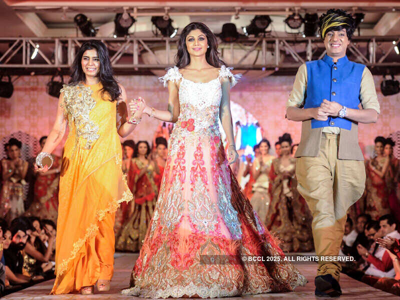 Shilpa walks for Rohit Verma