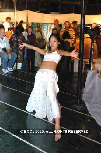 Art exhibition at Osho