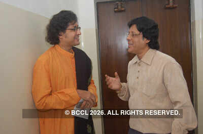 'Young Guns Set Stage a Fire'