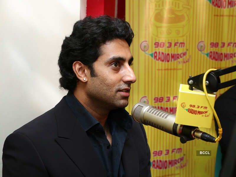 Dhoom 3 cast on Radio Mirchi