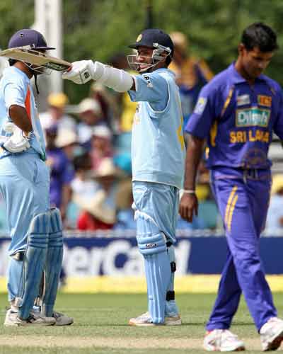 SL need 155 from 21 overs