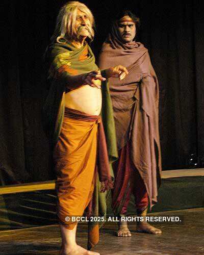 Play 'Ashok'