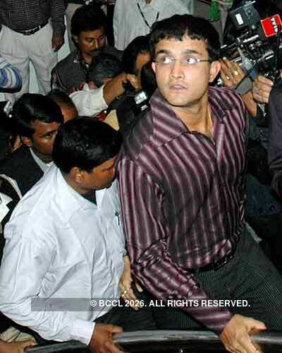 First Art auction house