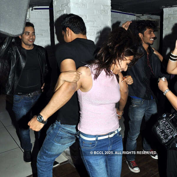 Time to disco @ Basement