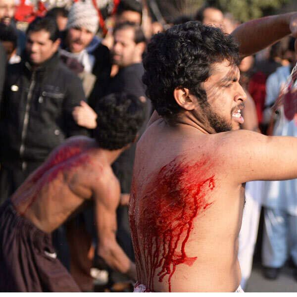 Christmas bombings kill 34 in Iraq