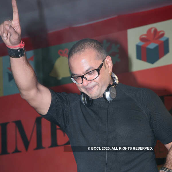 TOI Christmas eve party