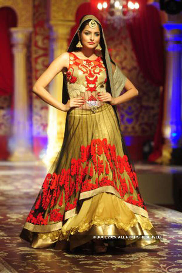 Alia Bhatt walks ramp