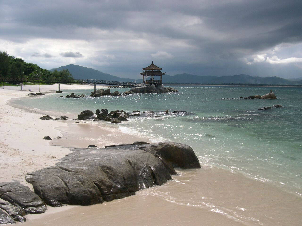 Wuzhizhou Coral Island Wuzhizhou Coral Island