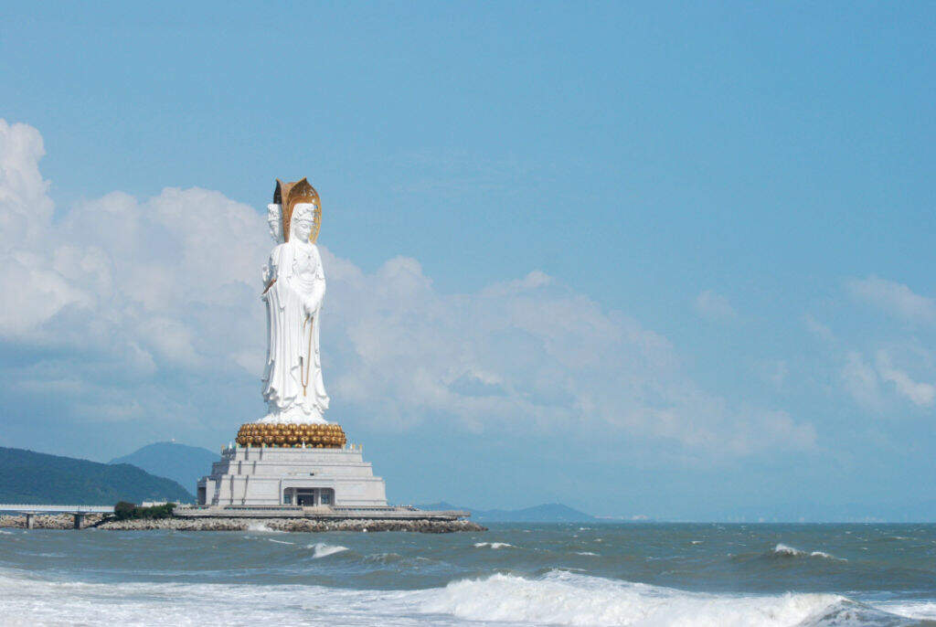 Nanshan Tourism Zone The Guanyin statue