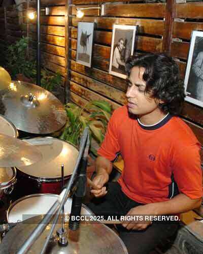 Performance by Rlarocks 