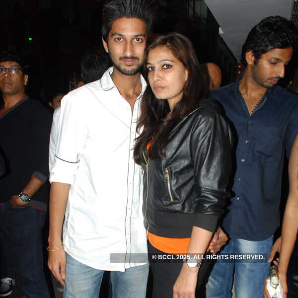 Moving to EDM beats at i-Bar