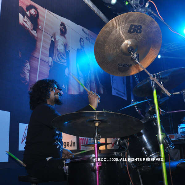 Night to remember at Agora, The Club