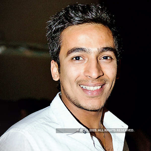 Atmosphere 6 celebrates New Year