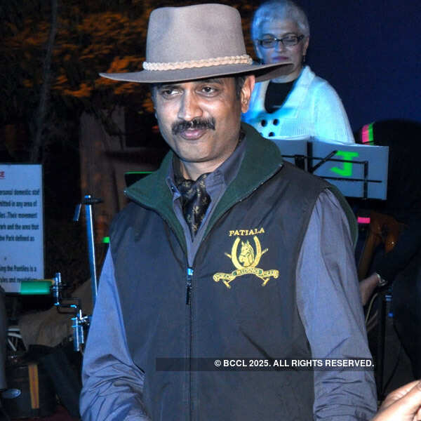 Skinny Alley performs at Tollyclub