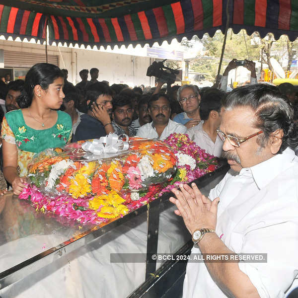 Uday Kiran's funeral