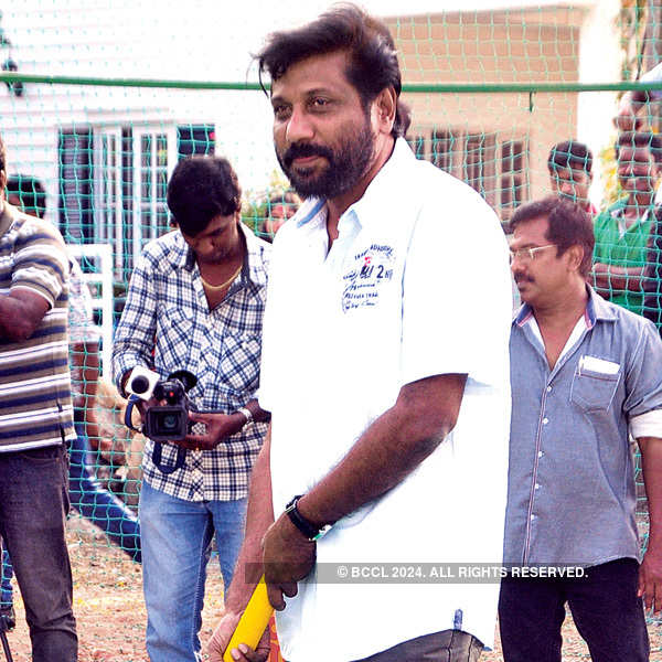 Film director's cricket league event