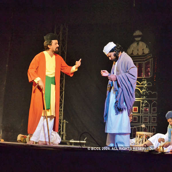 Atul Tiwari's play Taoos Chaman Ki Myna