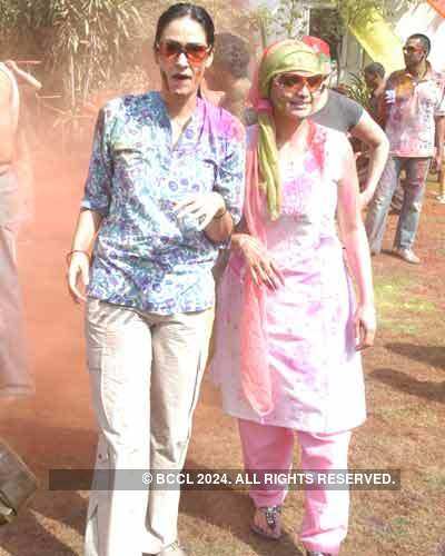 Vineet Jain's Holi Party 2008 -1