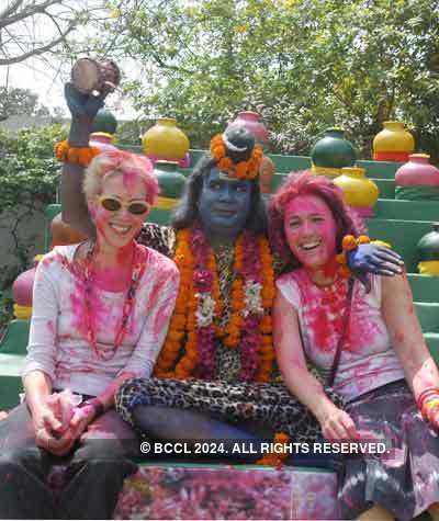 Vineet Jain's Holi Party 2008 -3