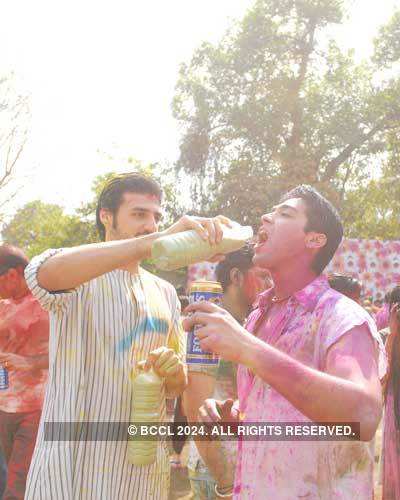 Vineet Jain's Holi Party 2008 -6