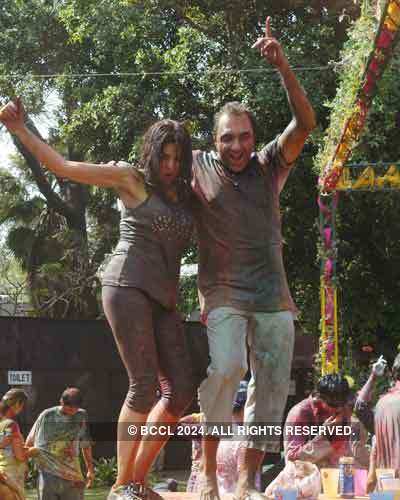 Vineet Jain's Holi Party 2008 -15