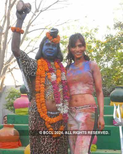 Vineet Jain's Holi Party 2008 -17