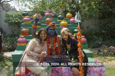 Vineet Jain's Holi Party 2008 -20