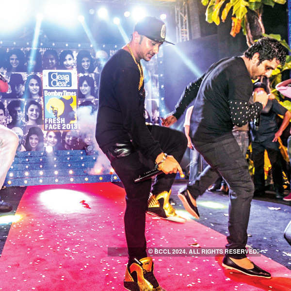 Yo Yo Honey Singh performs at Times Fresh Face 2013