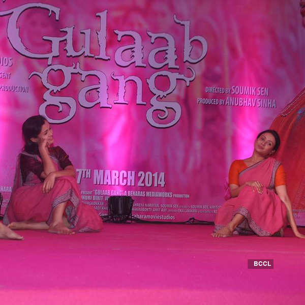 Madhuri, Juhi promote Gulaab Gang