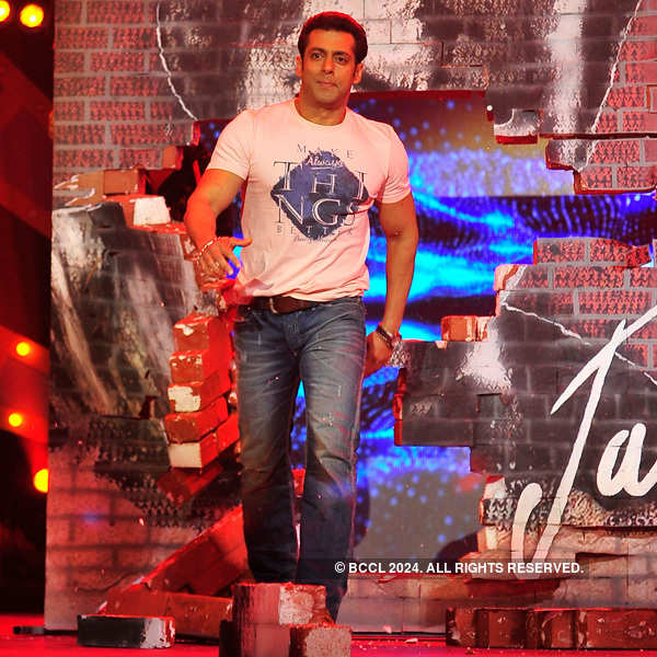 Salman Khan on the set of Radio Mirchi top 20