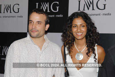 Stars sizzle at IFW Mumbai '08