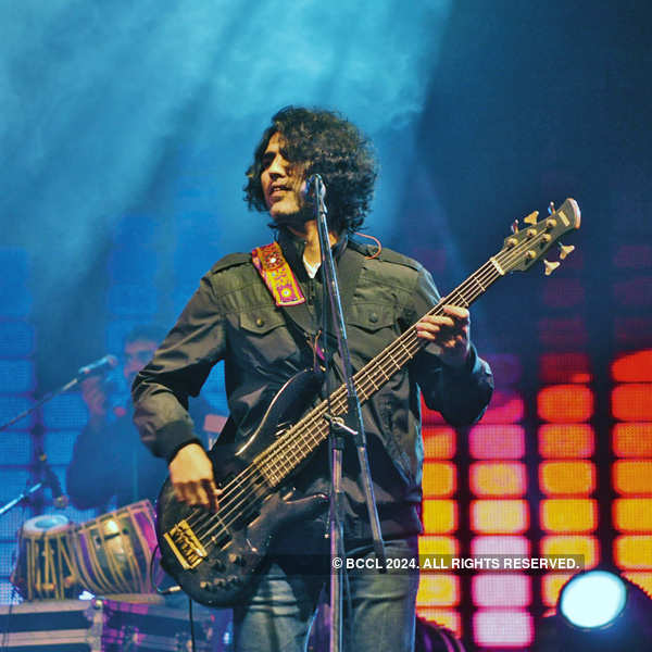 Kailash Kher's live performance