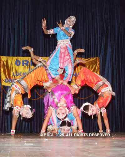 Performance by Oriyan dancers