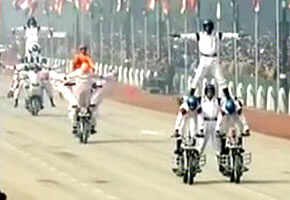 Daredevil motorcycle stunts at R-Day parade