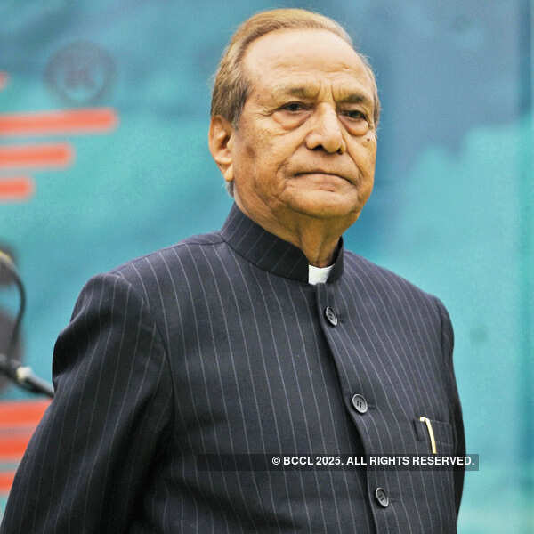 Rishi, Neetu @ Gaur Yamuna City launch