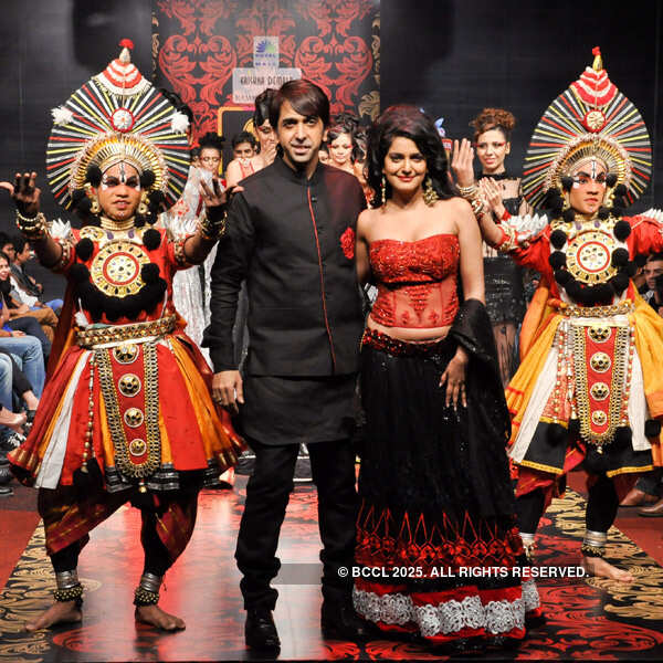 Celebs @ Bangalore Fashion Week