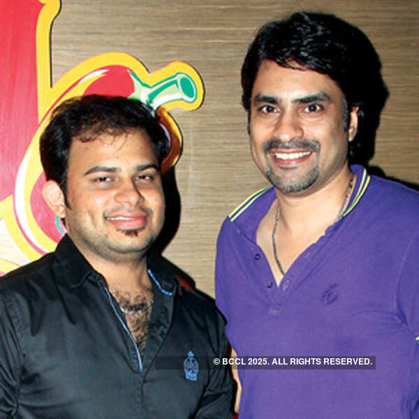 Music show at a coffee shop