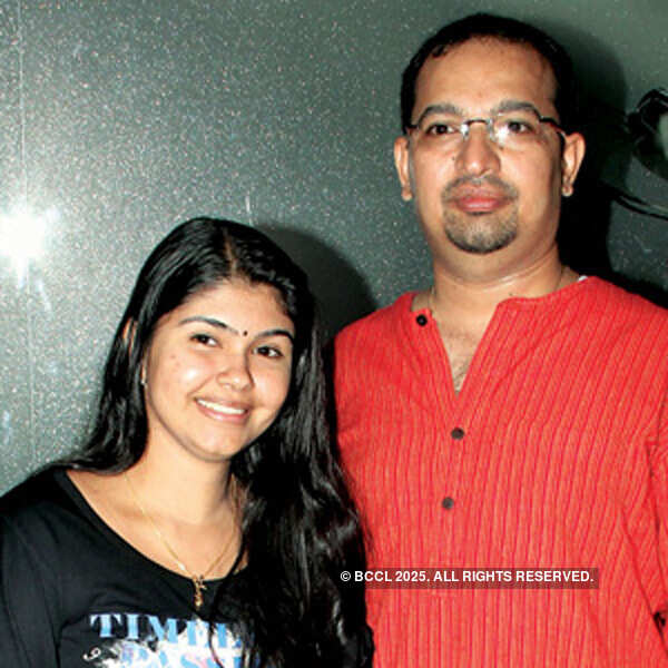 Music show at a coffee shop