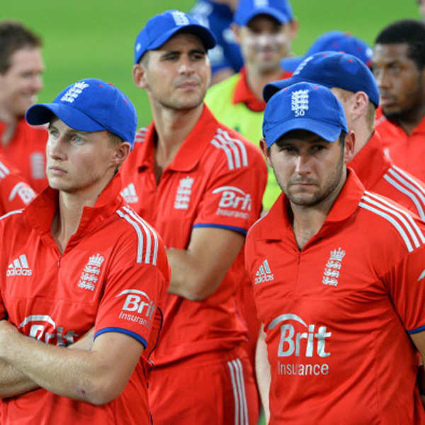 Australia beat England to win T20 series 3-0