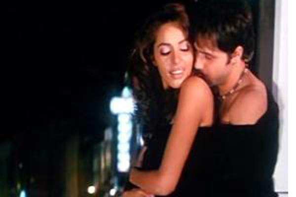 Mallika Sherawat And Emraan Hashmi In Murder