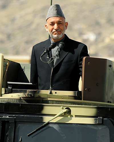 Karzai safe in parade attack 