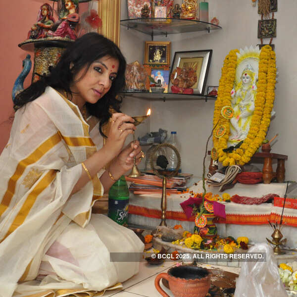 Tollywood celebs celebrate Saraswati Puja
