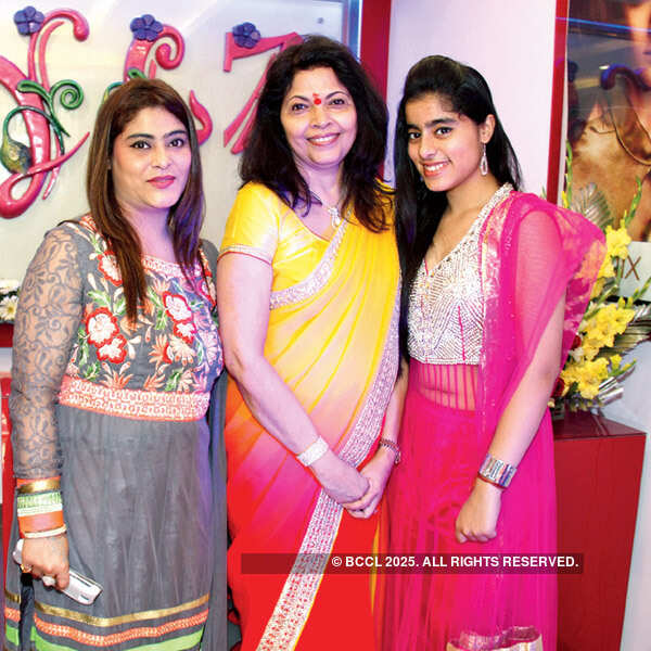 Beauty salon launch