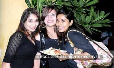 Sunil Menon's b'day party